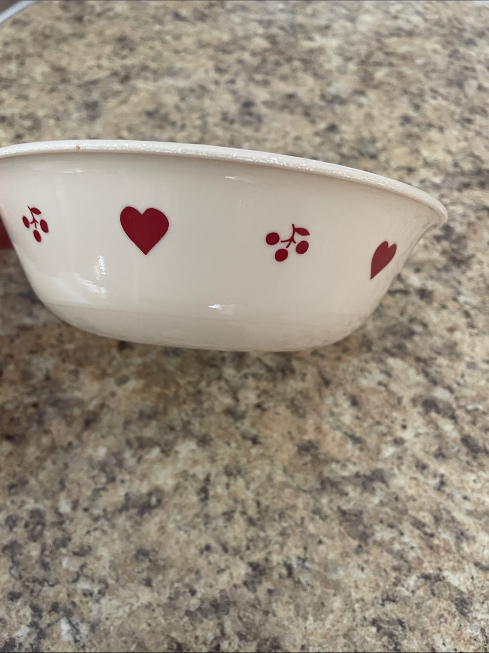 Corelle Hometown Cereal-Soup Bowl. 6.25”.  Cream with Red Hearts & Cherries EUC